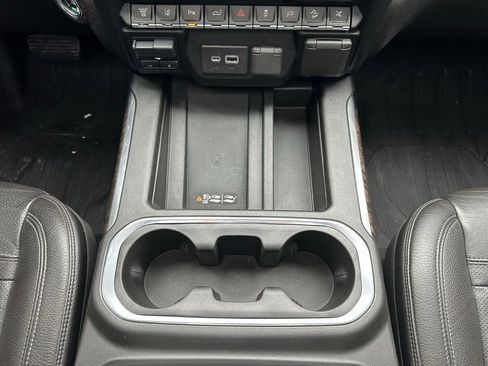 Used 2022 GMC Sierra 2500 Denali w/ Denali Ultimate Package image 12