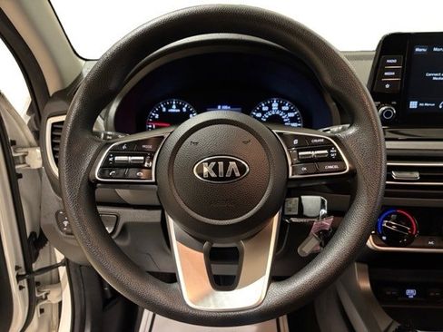 Certified 2021 Kia Seltos LX image 15