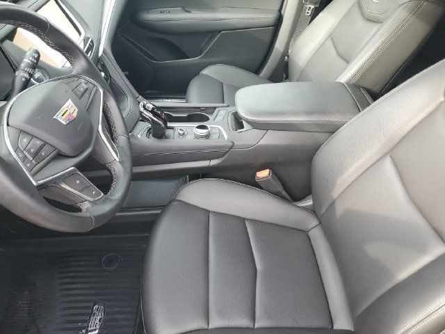 Used 2025 Cadillac XT5 Luxury w/ LPO, Floor Liner Package AWD/4WD image 12