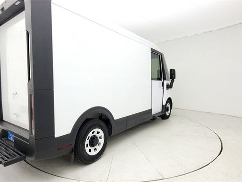 Certified 2025 Chevrolet Brightdrop 400 w/ Battery Pack, Max Range image 6