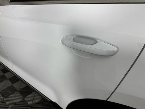 Used 2024 Kia Telluride LX image 25