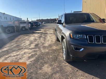 Used 2020 Jeep Grand Cherokee Laredo