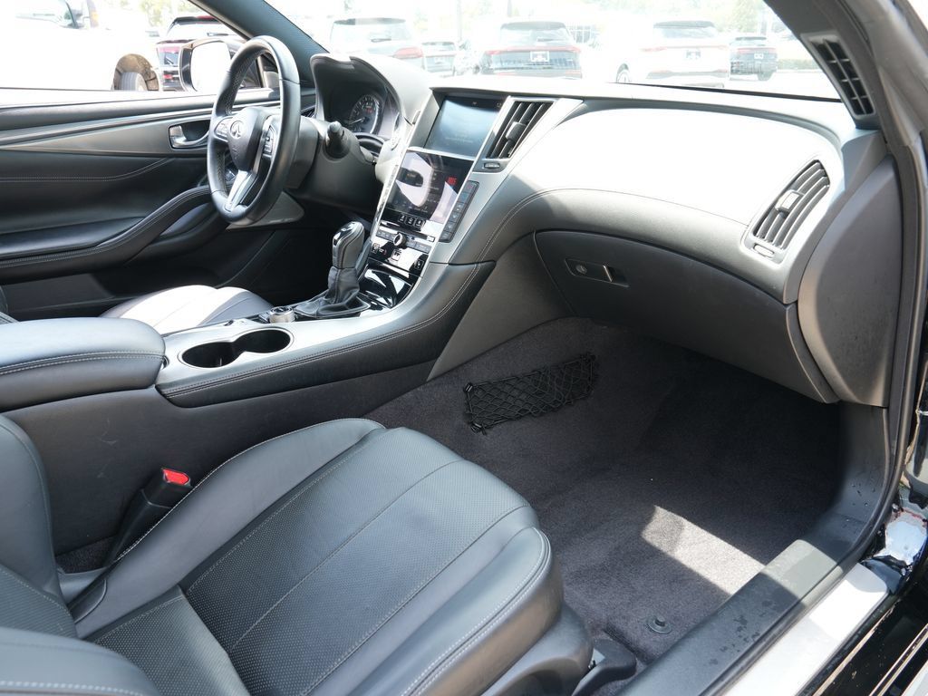 Used 2021 INFINITI Q60 3.0t Luxe w/ Cargo Package AWD/4WD image 18