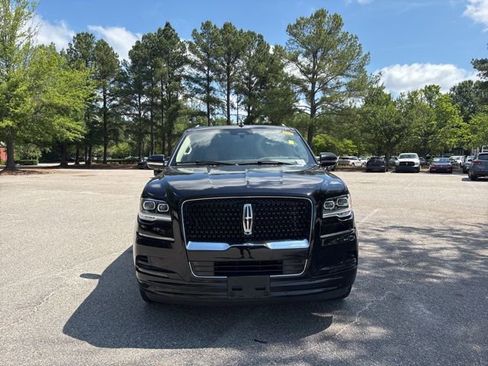 Used 2022 Lincoln Navigator Reserve AWD/4WD image 8