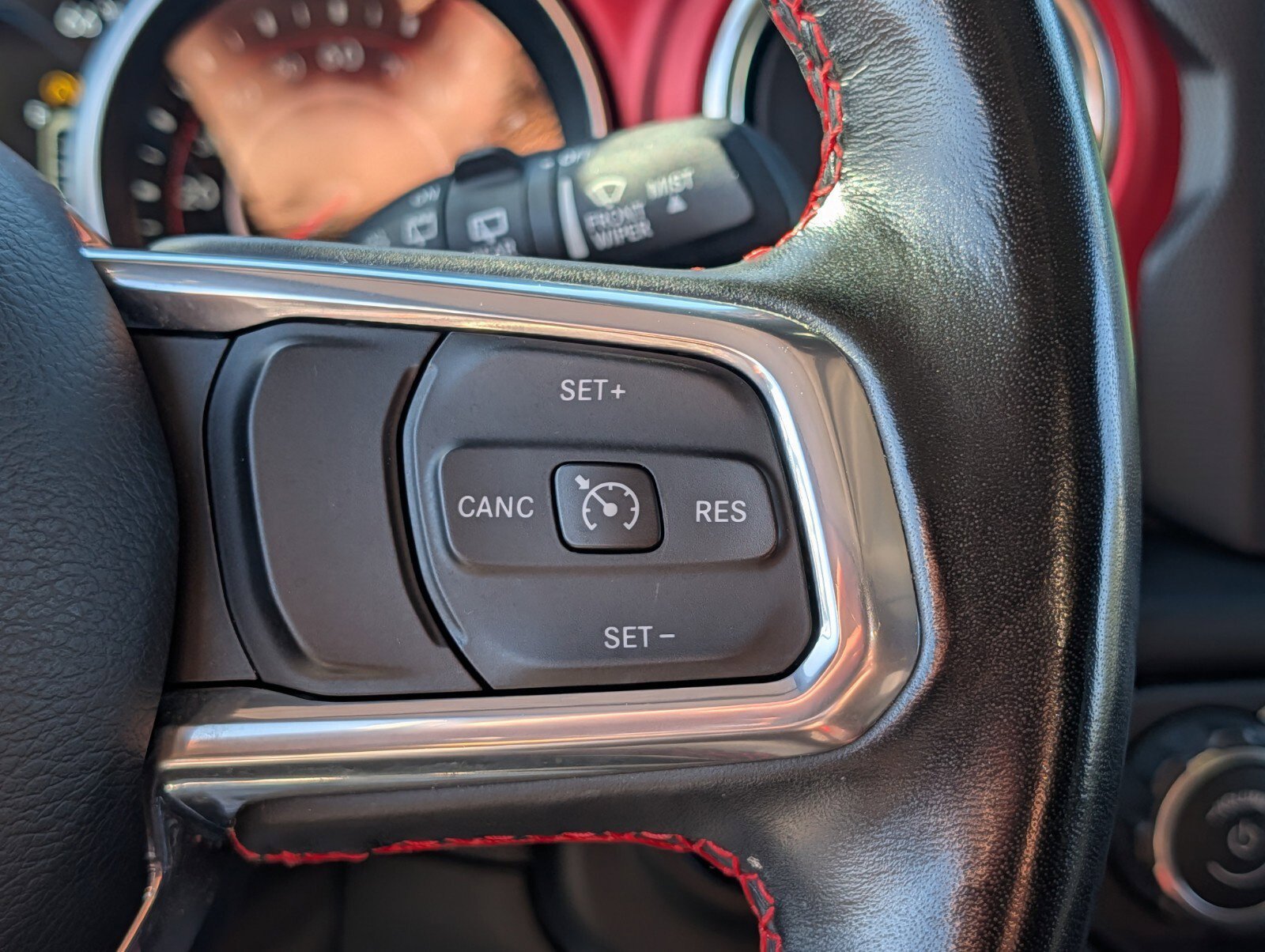 Used 2022 Jeep Wrangler Rubicon w/ Cold Weather Group AWD/4WD image 32