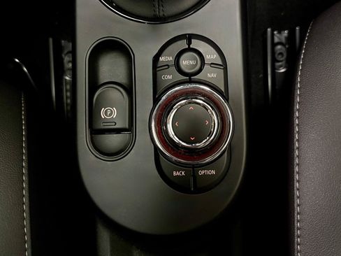Used 2024 MINI Cooper SE FWD image 26