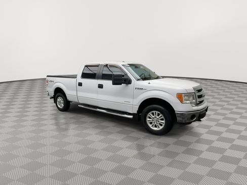 Used 2013 Ford F150 XLT w/ Mid Equipment Group AWD/4WD image 39