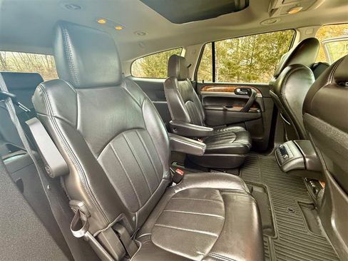Used 2012 Buick Enclave Premium image 34