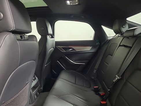 Used 2024 Jaguar XF R-Dynamic SE image 18