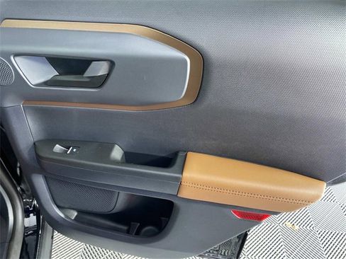 Used 2024 Ford Bronco Sport Outer Banks w/ Tech Package image 27