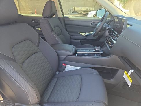 New 2026 Nissan Pathfinder SV w/ Cargo Package FWD image 10