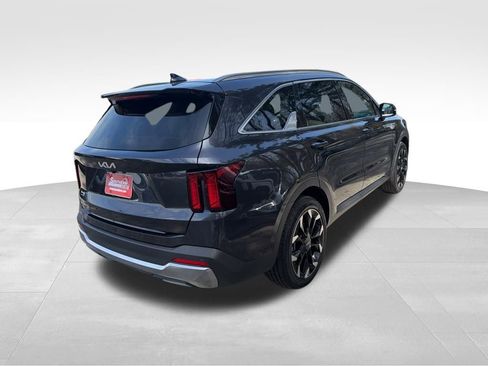 Certified 2025 Kia Sorento EX w/ Panoramic Sunroof Package FWD image 6