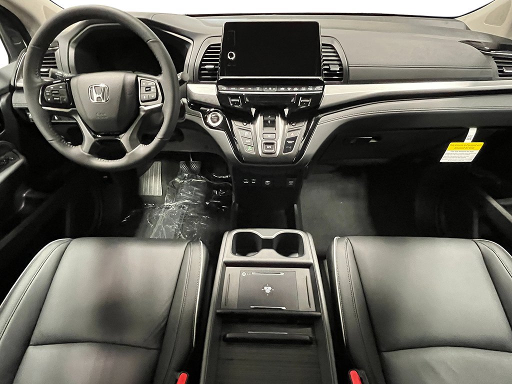 New 2027 Honda Odyssey Touring image 3