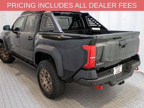 Used 2025 Toyota Tacoma 4x4 Double Cab Hybrid w/ Tow Tech Package image 8