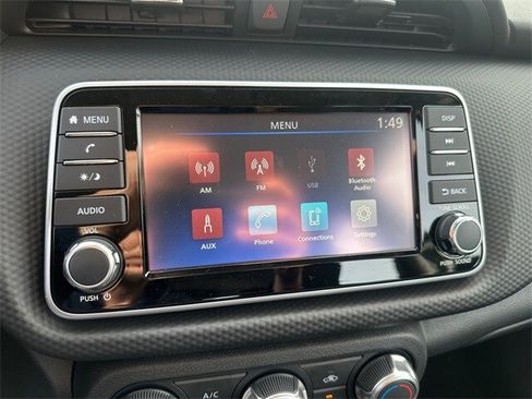 New 2025 Nissan Kicks Play S image 16