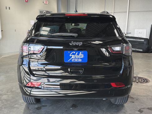 Used 2024 Jeep Compass Limited w/ High Altitude Package AWD/4WD image 6