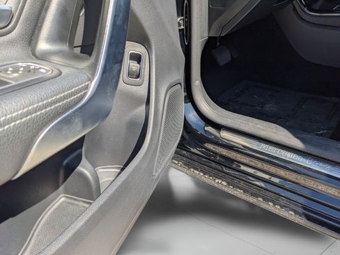 Used 2025 Mercedes-Benz CLA 250 image 41