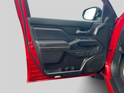 Certified 2025 Toyota Tacoma Limited image 18