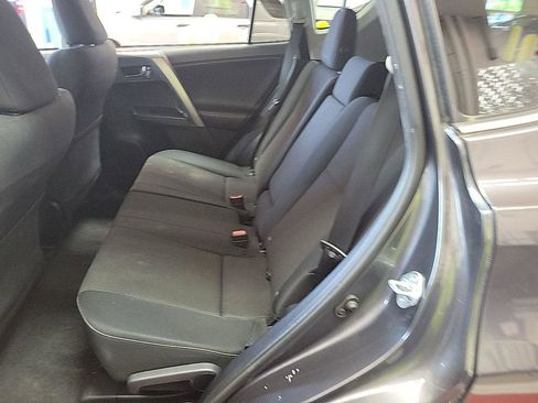 Used 2018 Toyota RAV4 XLE w/ Plus Extra Value Package AWD/4WD image 9