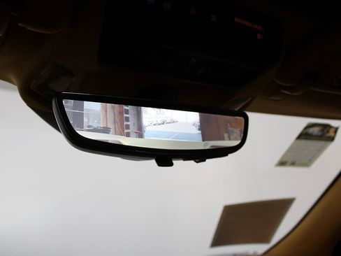 Used 2022 Chevrolet Corvette 3LT w/ Z51 Performance Package image 39