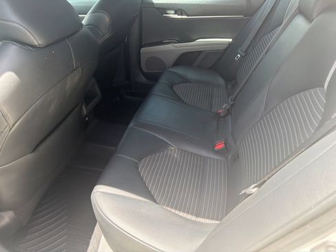 Used 2024 Toyota Camry SE FWD image 8