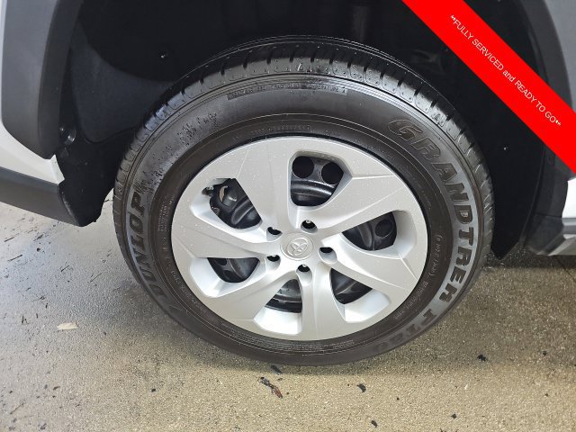 Certified 2025 Toyota RAV4 LE AWD/4WD image 8