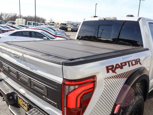 Used 2025 Ford F150 Raptor image 5