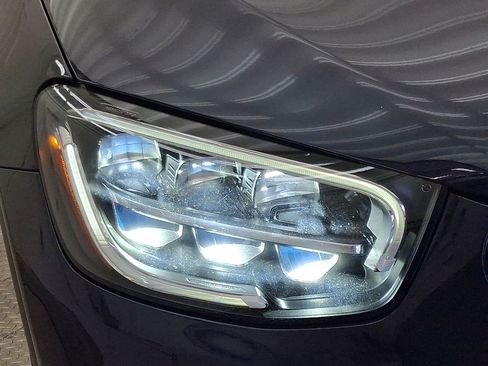 Used 2021 Mercedes-Benz GLC 300 4MATIC image 28
