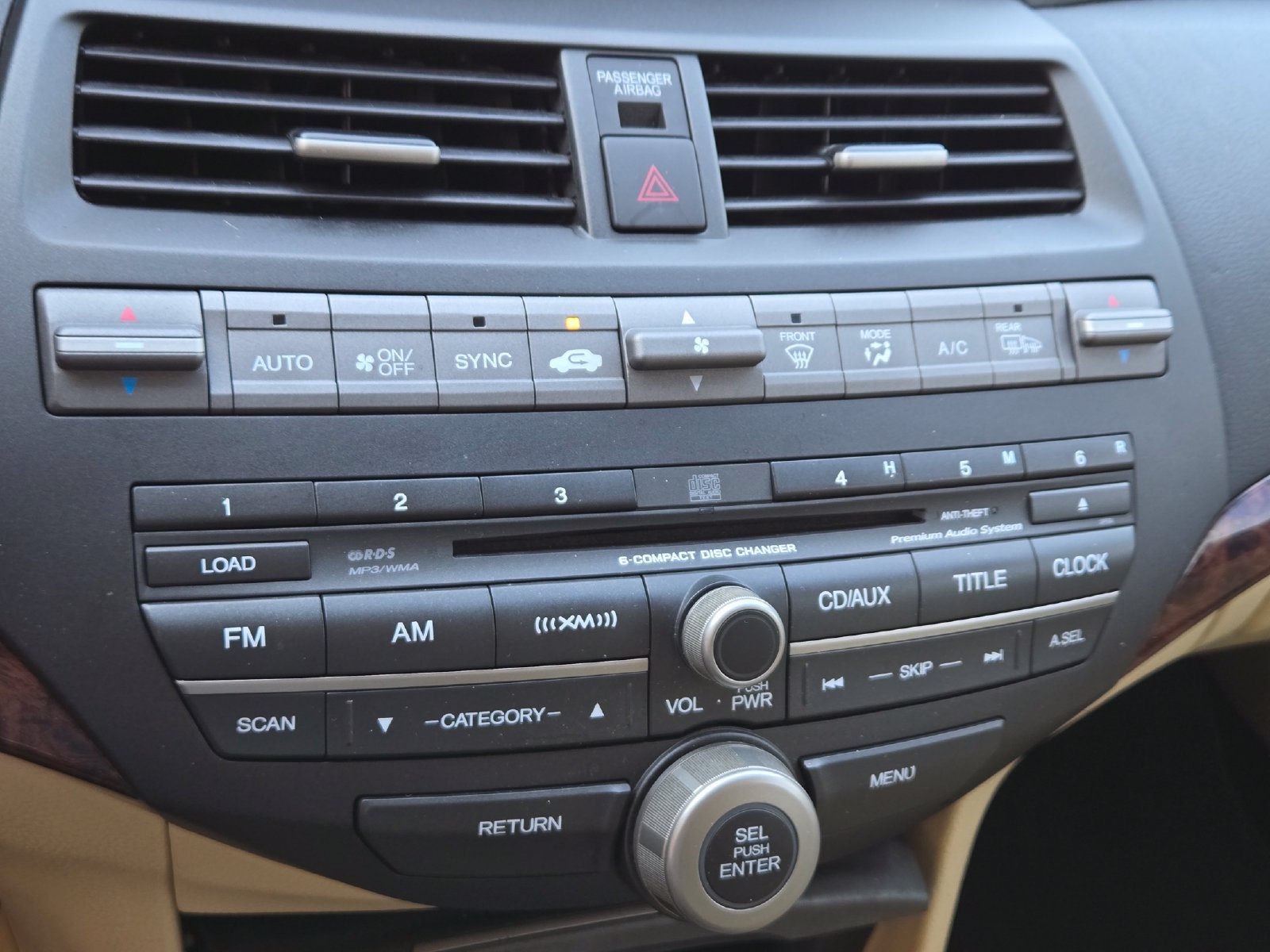 Used 2012 Honda Crosstour EX-L image 17