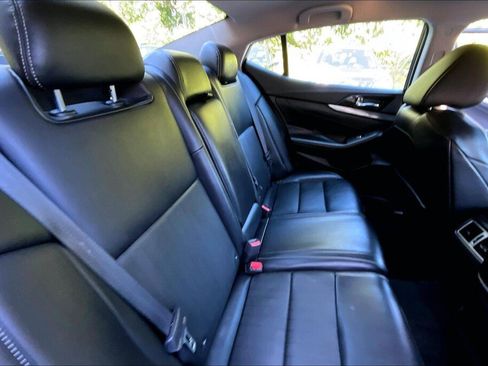 Used 2022 Nissan Maxima SV w/ Floor Mat Group FWD image 15