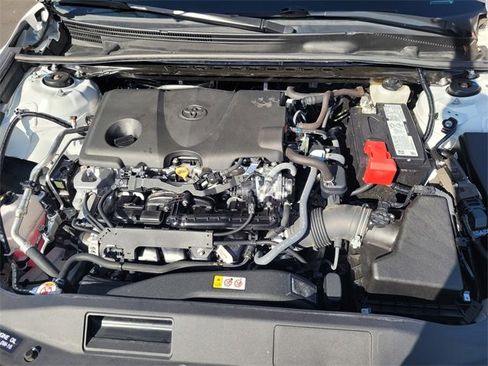 Used 2024 Toyota Camry SE image 27