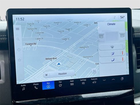 Used 2023 Ford Expedition XLT image 13