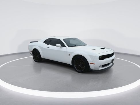 Used 2019 Dodge Challenger R/T Scat Pack image 3