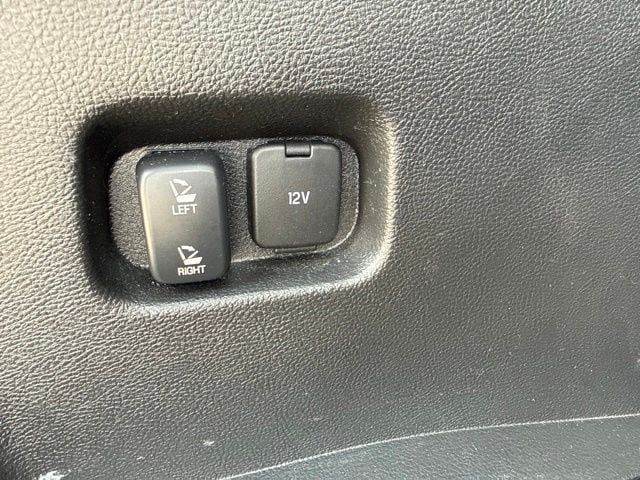Used 2024 Ford Edge SEL AWD/4WD image 9