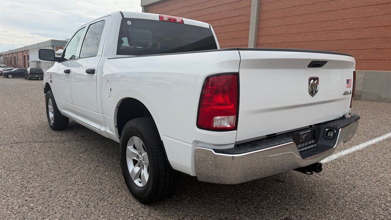 Used 2018 RAM 1500 4x4 Crew Cab w/ Chrome Appearance Group image 7