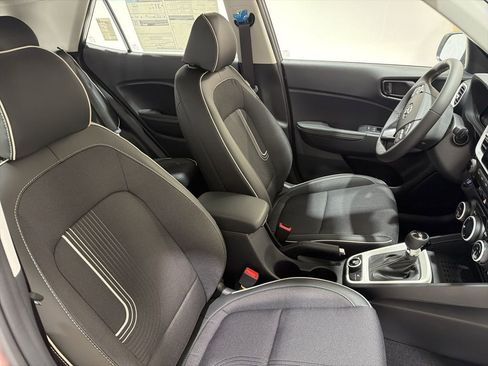 New 2026 Hyundai Venue SEL FWD image 19
