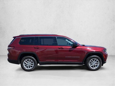 Used 2023 Jeep Grand Cherokee L Laredo AWD/4WD image 4