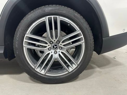 New 2026 Mercedes-Benz GLS 450 4MATIC image 17