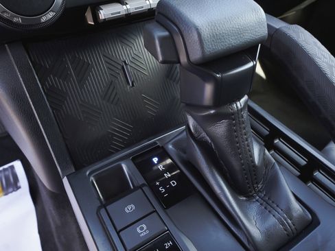 Used 2024 Toyota Tacoma SR5 image 31