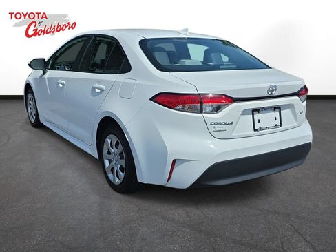 Used 2026 Toyota Corolla LE FWD image 7