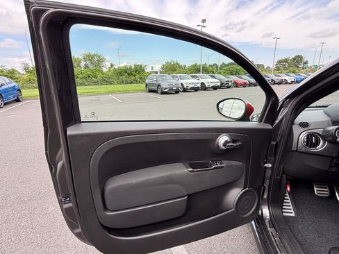 Used 2019 FIAT 500 Abarth w/ Popular Equipment Package FWD image 29