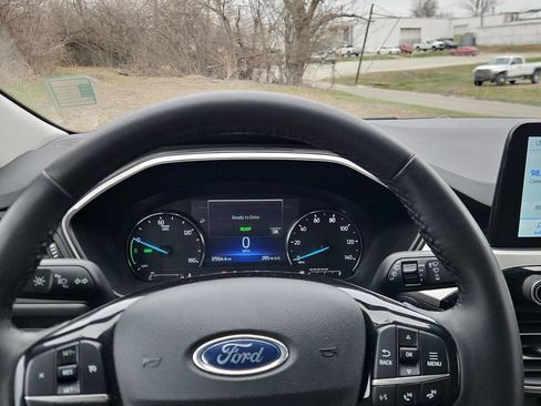 Used 2022 Ford Escape SE w/ Convenience Package image 14