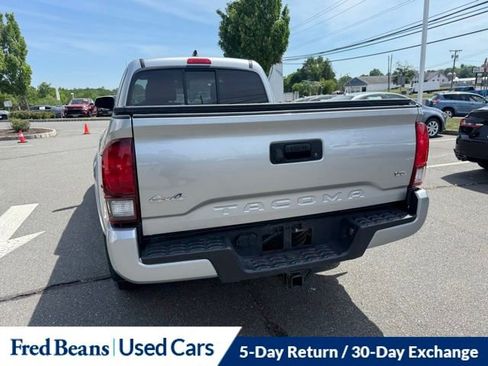 Used 2022 Toyota Tacoma SR5 AWD/4WD image 12