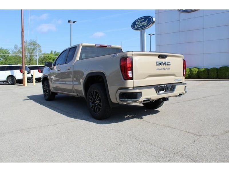 Used 2023 GMC Sierra 1500 Elevation AWD/4WD image 3