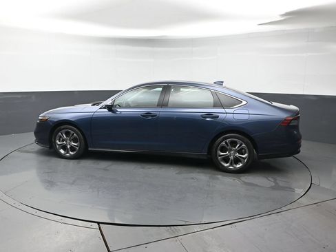 Used 2023 Honda Accord EX-L image 4