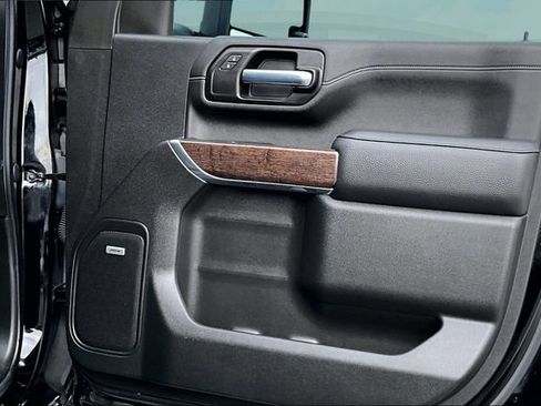 Used 2022 GMC Sierra 2500 Denali w/ Denali Ultimate Package image 18