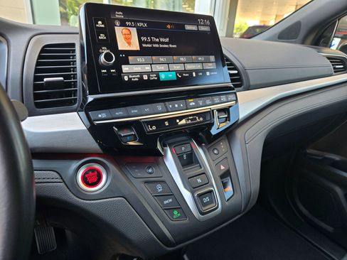 Used 2025 Honda Odyssey Sport-L image 14