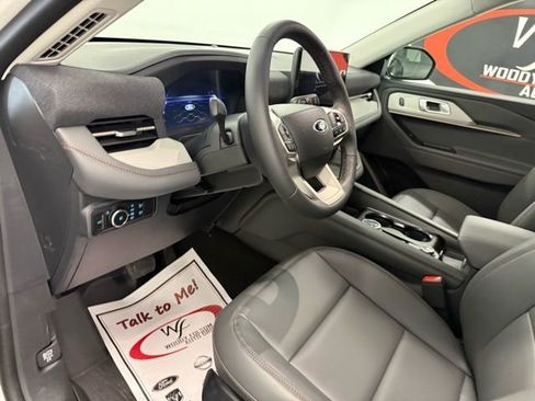 New 2026 Ford Explorer Active w/ Active Comfort Package image 13