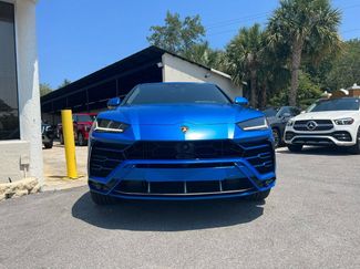 Used 2021 Lamborghini Urus video 2