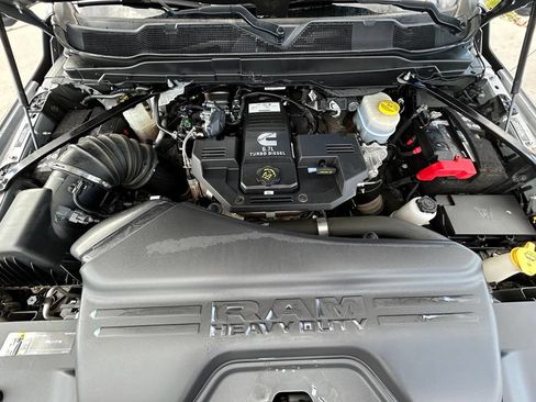 Used 2022 RAM 2500 Laramie w/ Night Edition AWD/4WD image 32